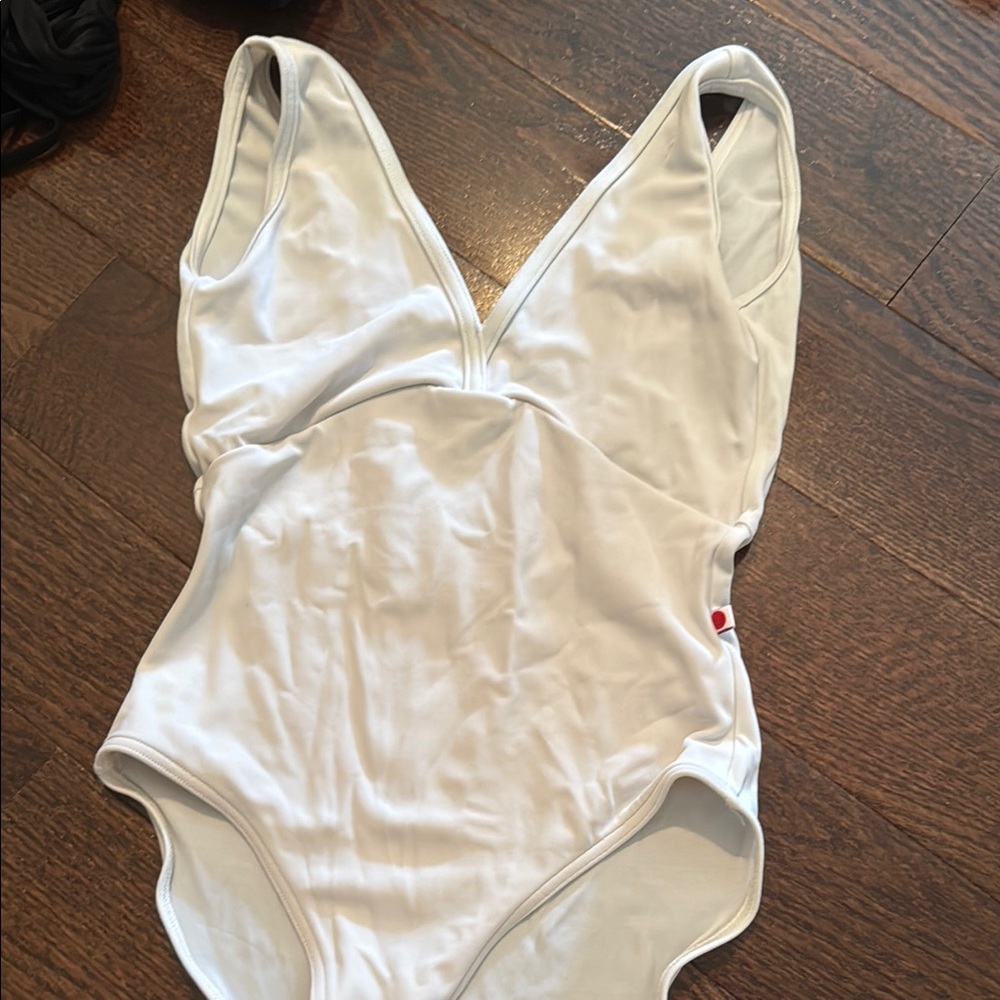 Yumiko white leotard